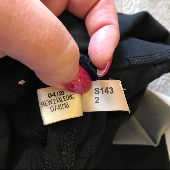 Reebok black gray white pocket logo workout pants Size XS - Picture 4 of 8